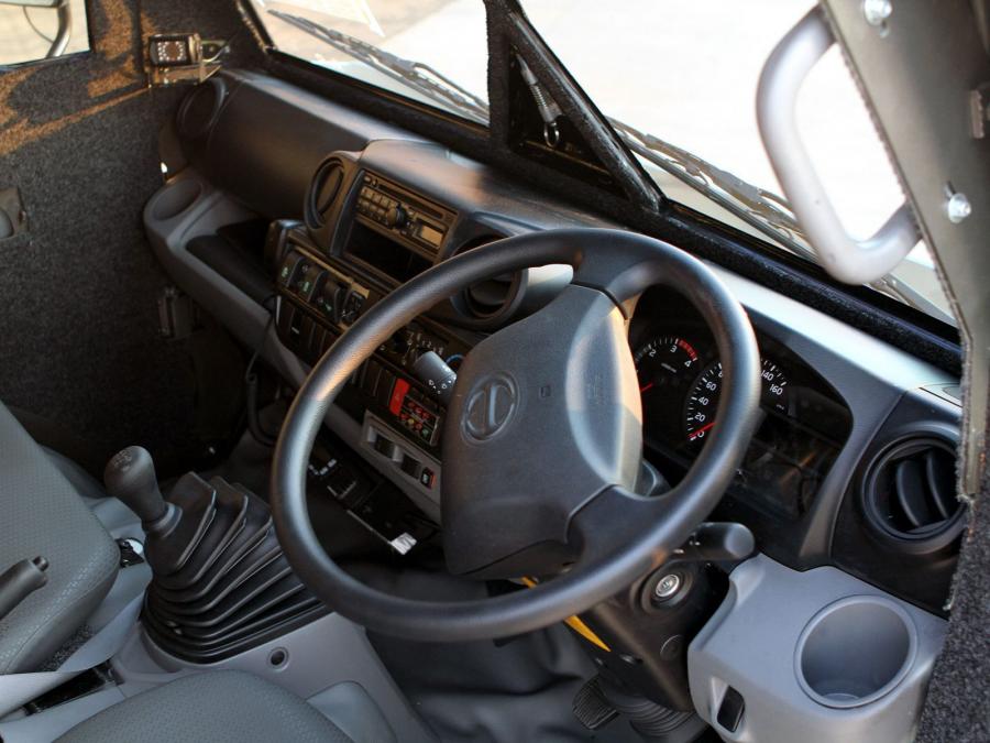  Hino 614 CIT 2012 года  (фото 2 из 3)